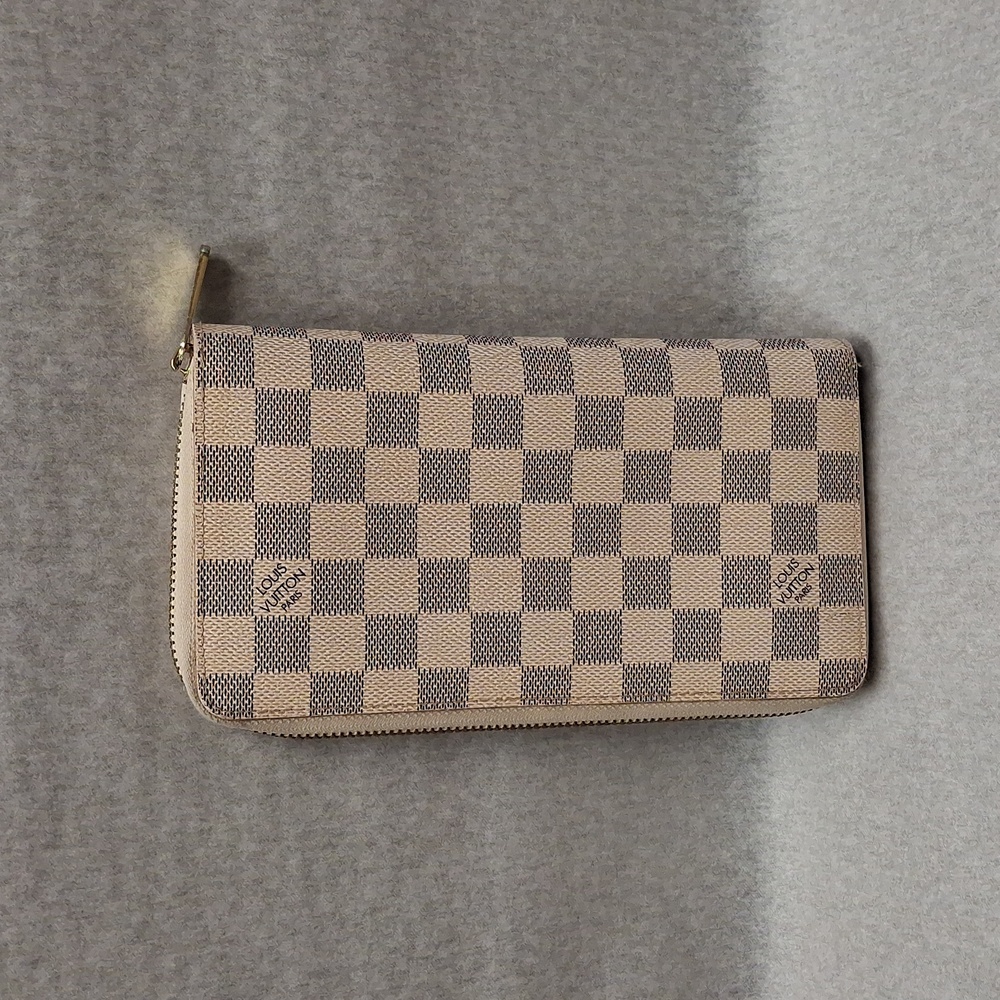 Louis Vuitton Zippy